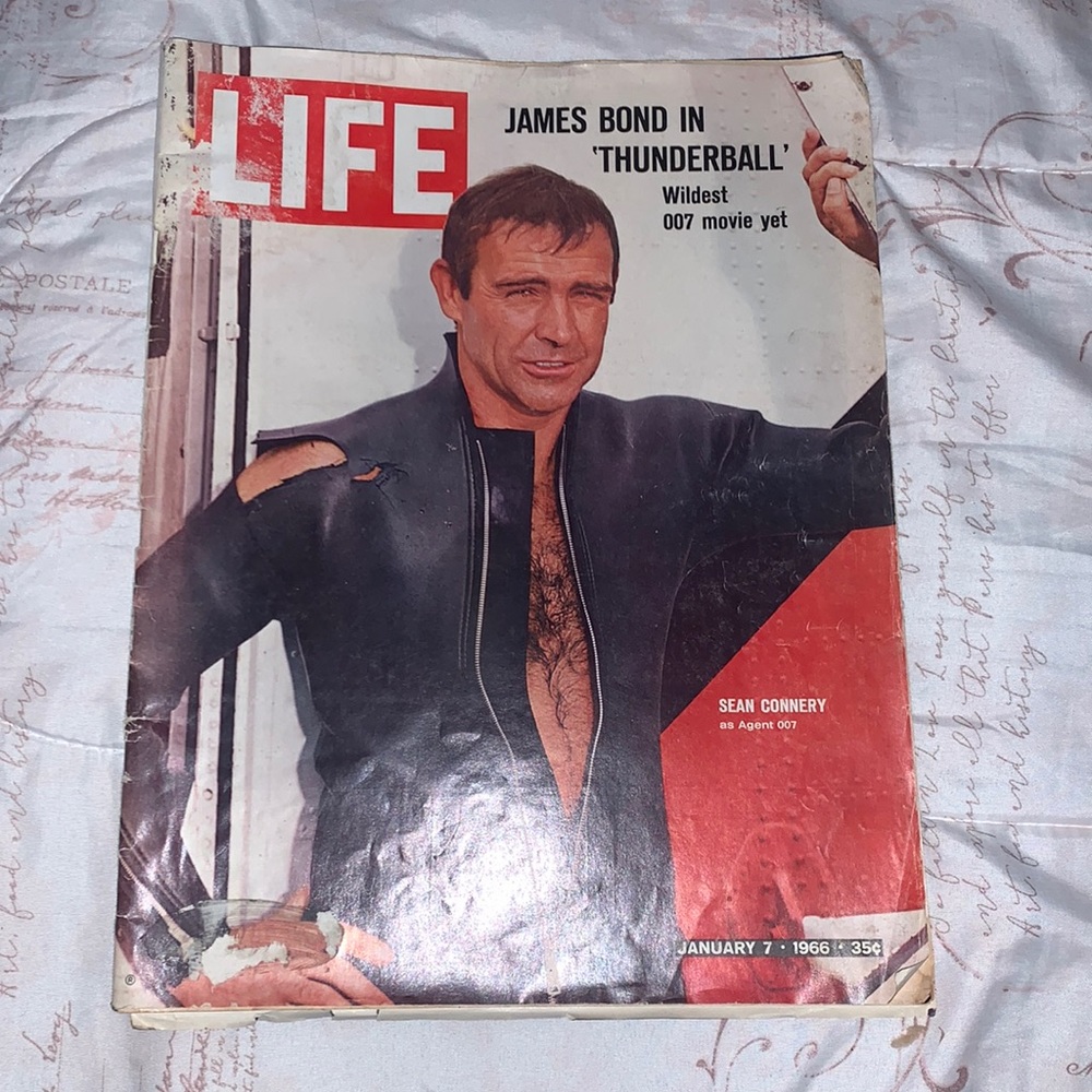 Vintage LIFE magazine January, 7, 1966